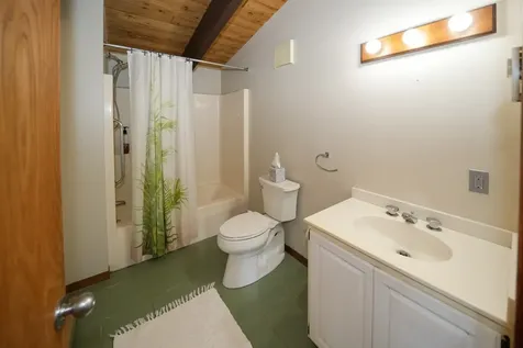 3 Danls Way West Tisbury MA 02575