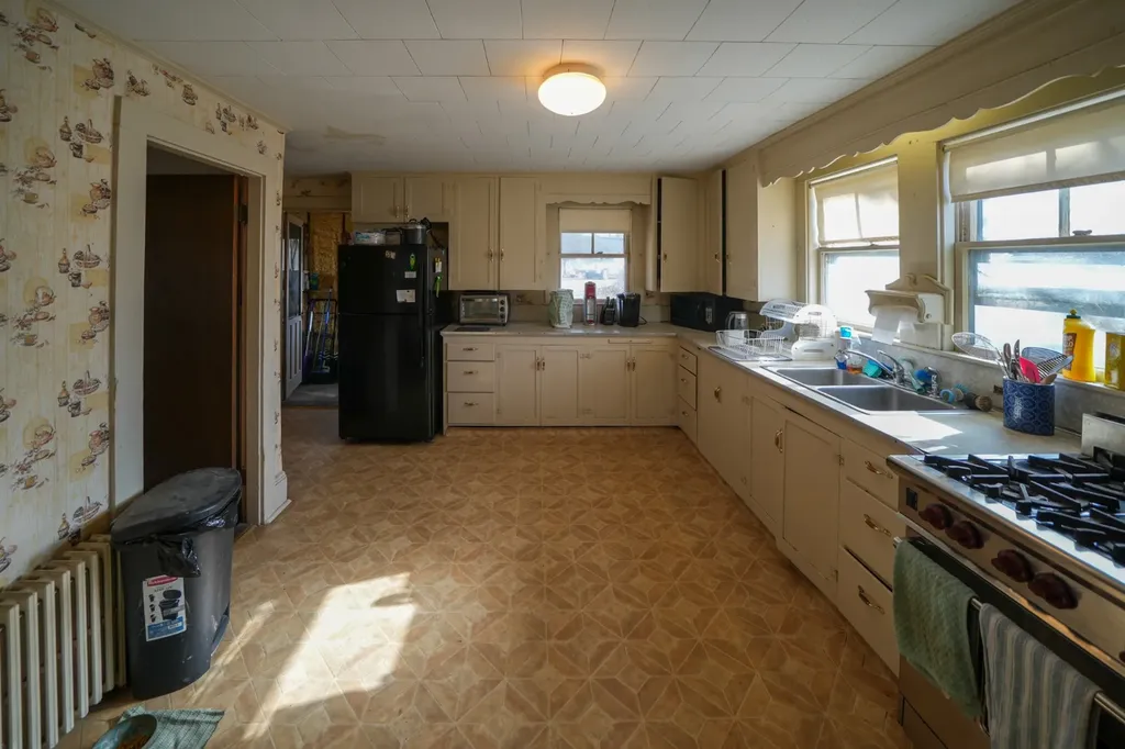 280 State Road Vineyard Haven MA 02568