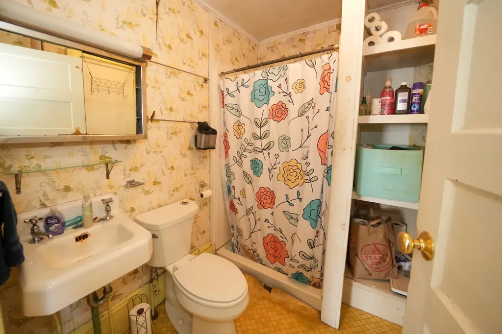 280 State Road Vineyard Haven MA 02568