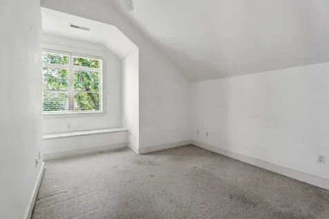 230 Pond Road West Tisbury MA 02575