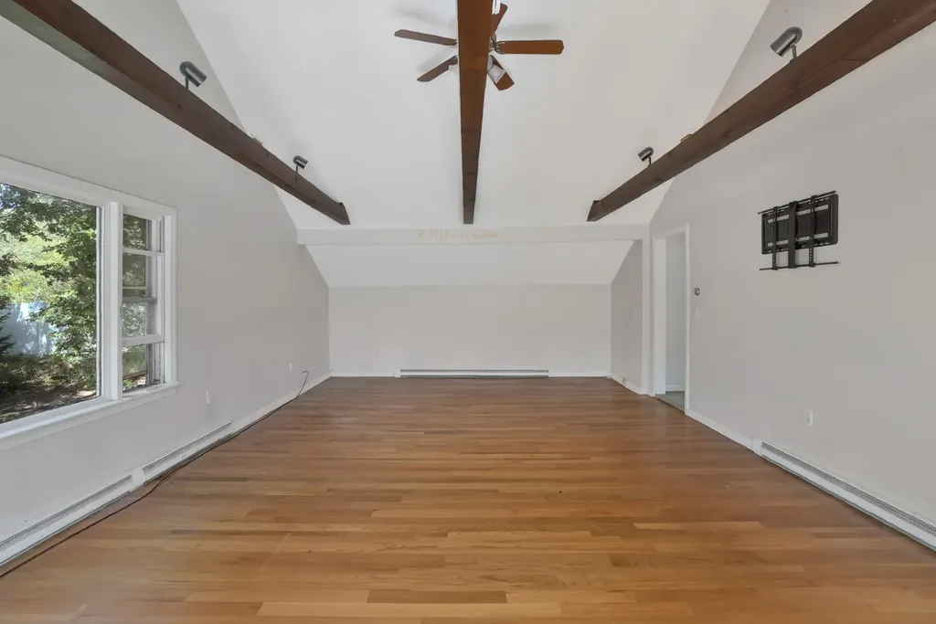 6 Sachem Way Oak Bluffs MA 02557