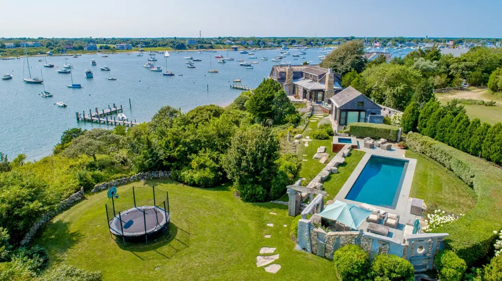 12 Caleb Pond Road Edgartown MA 02539