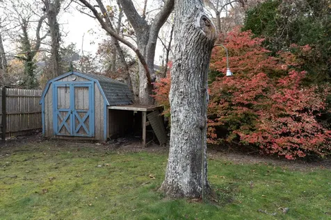 7 Elm Street Vineyard Haven MA 02568