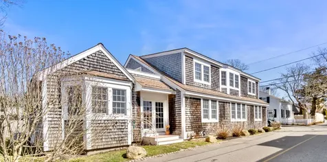 62 North Summer Street Edgartown MA 02539