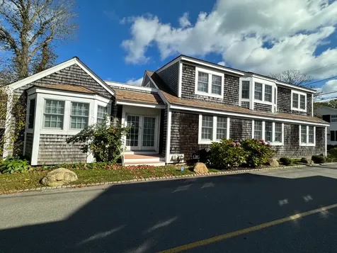 62 North Summer Street Edgartown MA 02539