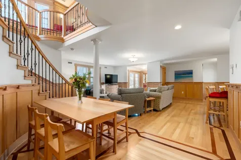 62 North Summer Street Edgartown MA 02539