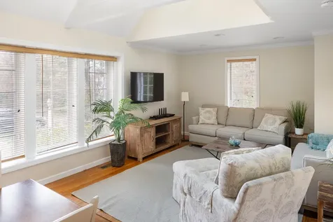 87 Schoolhouse Road Edgartown MA 02539