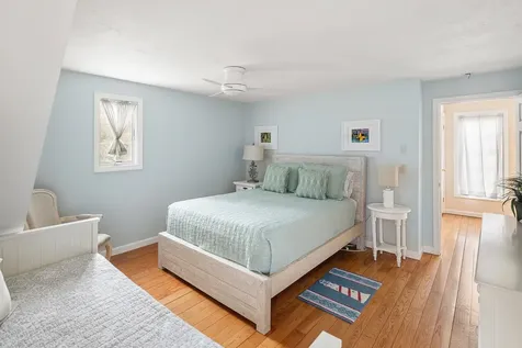 87 Schoolhouse Road Edgartown MA 02539