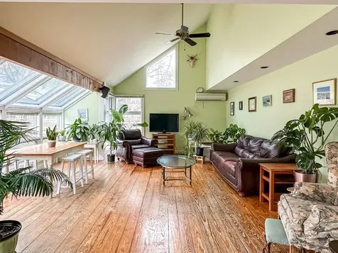 7 Parsonage Woods Road West Tisbury MA 02575