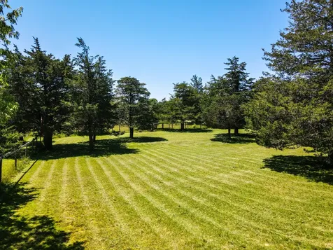 7 Parsonage Woods Road West Tisbury MA 02575