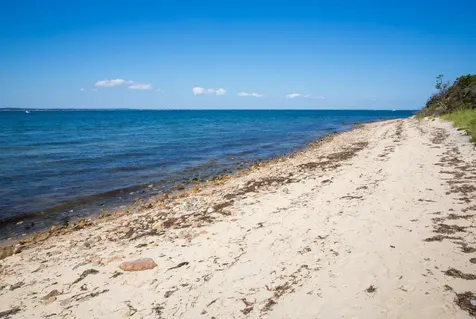 11 Beach Pebble Road West Tisbury MA 02568
