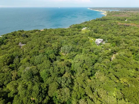 11 Beach Pebble Road West Tisbury MA 02568