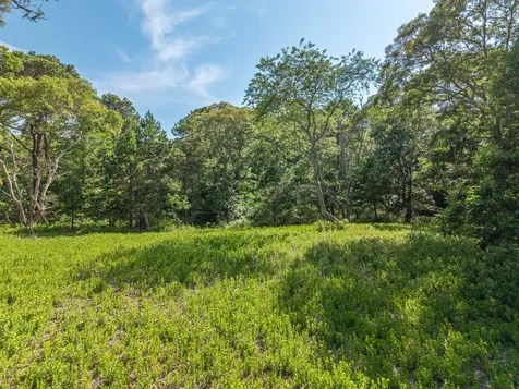 11 Beach Pebble Road West Tisbury MA 02568