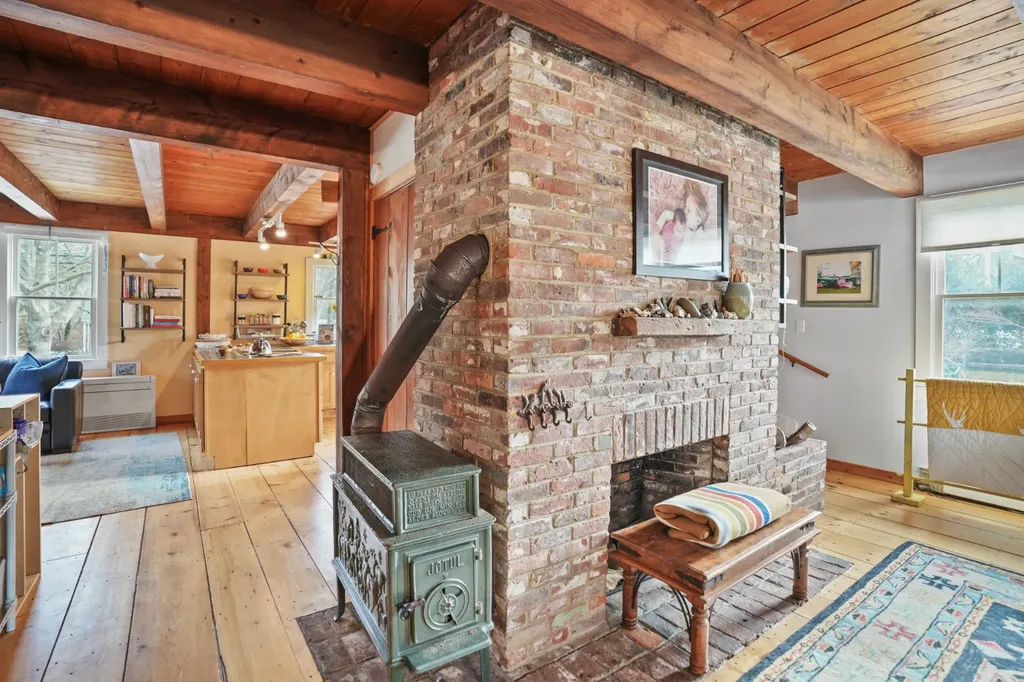 44 Plantingfield Way Edgartown MA 02539