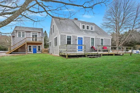 44 Plantingfield Way Edgartown MA 02539