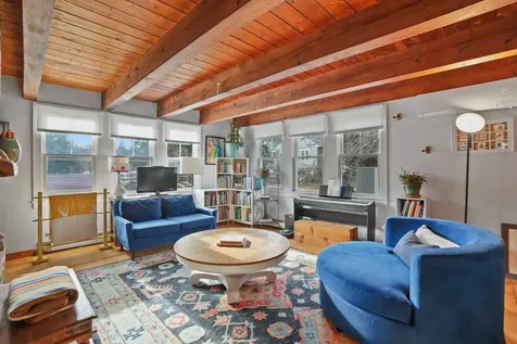 44 Plantingfield Way Edgartown MA 02539