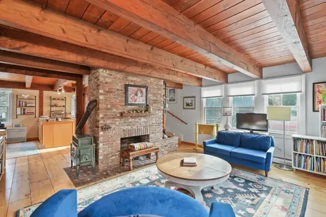 44 Plantingfield Way Edgartown MA 02539