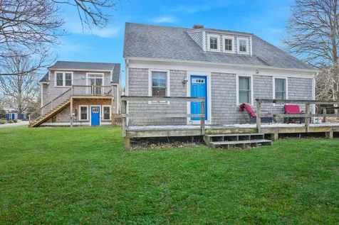 44 Plantingfield Way Edgartown MA 02539