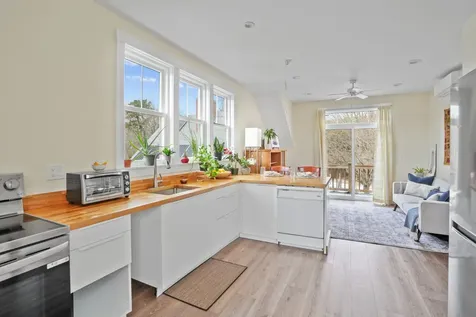 44 Plantingfield Way Edgartown MA 02539