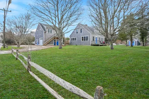 44 Plantingfield Way Edgartown MA 02539
