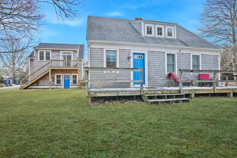 44 Plantingfield Way Edgartown MA 02539