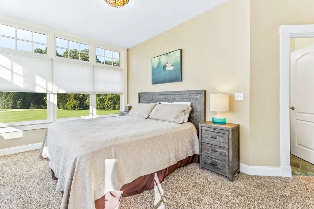 18 South Pond Road West Tisbury MA 02575