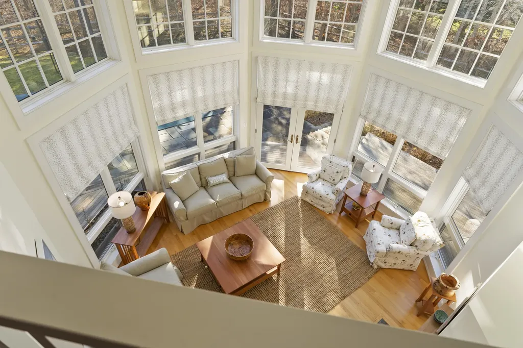 18 South Pond Road West Tisbury MA 02575