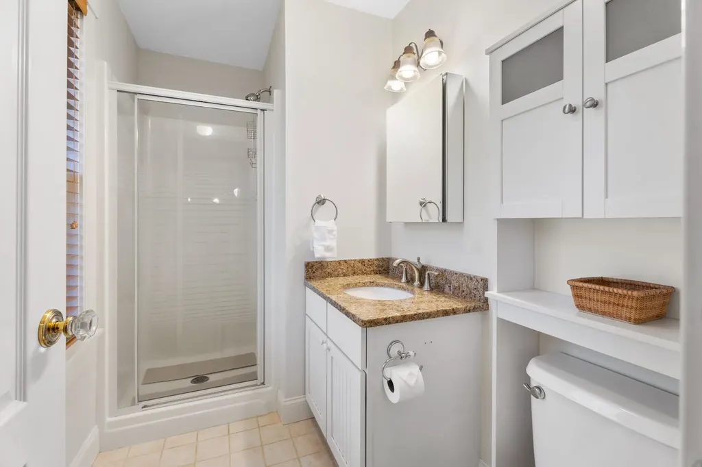 18 South Pond Road West Tisbury MA 02575