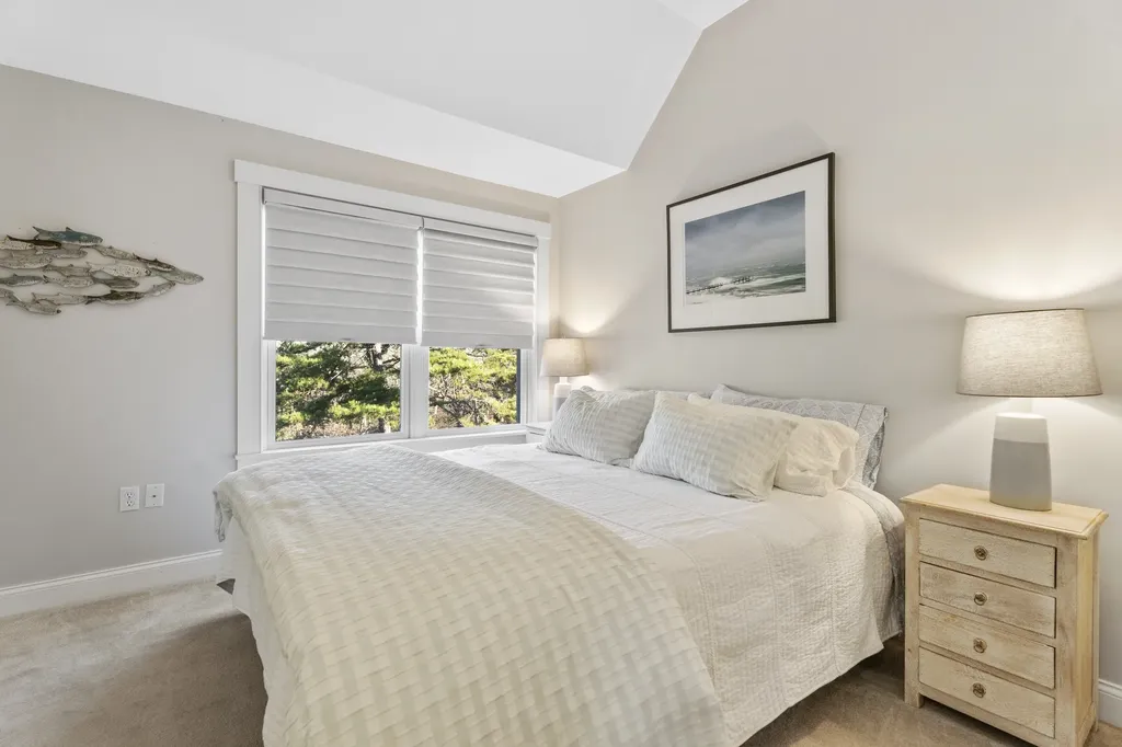 18 South Pond Road West Tisbury MA 02575