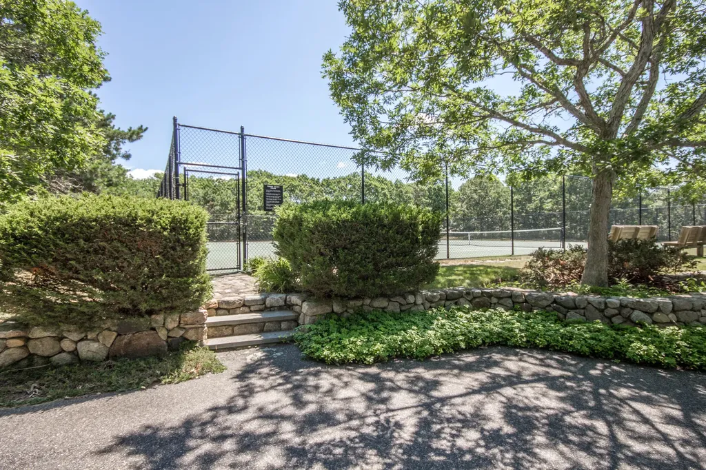 18 South Pond Road West Tisbury MA 02575