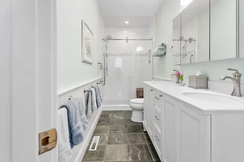 18 South Pond Road West Tisbury MA 02575