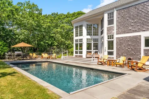 18 South Pond Road West Tisbury MA 02575