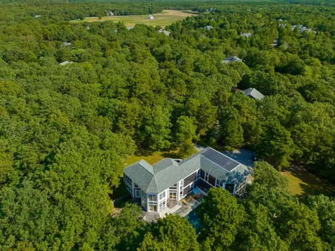 18 South Pond Road West Tisbury MA 02575