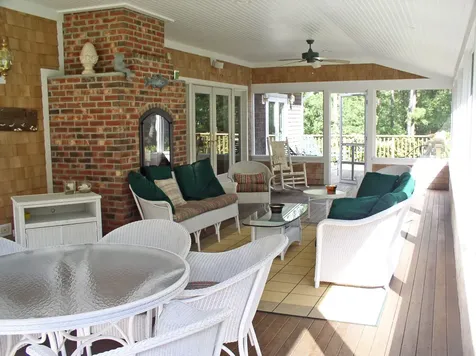 32 Harthaven Road Oak Bluffs MA 02557