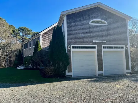 32 Harthaven Road Oak Bluffs MA 02557