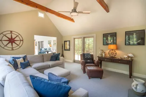 3 Duncan Close Edgartown MA 02539