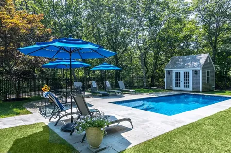 3 Duncan Close Edgartown MA 02539