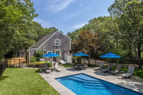 3 Duncan Close Edgartown MA 02539