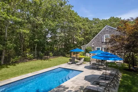 3 Duncan Close Edgartown MA 02539