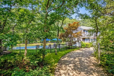 3 Duncan Close Edgartown MA 02539