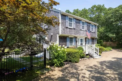 3 Duncan Close Edgartown MA 02539