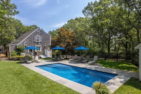 3 Duncan Close Edgartown MA 02539