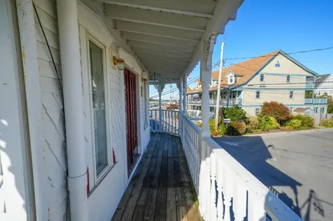 8 Circuit Avenue Extension Oak Bluffs MA 02557