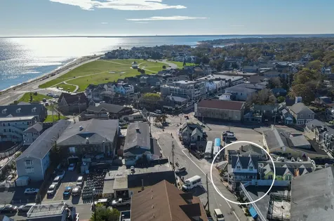 8 Circuit Avenue Extension Oak Bluffs MA 02557