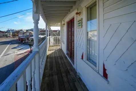 8 Circuit Avenue Extension Oak Bluffs MA 02557