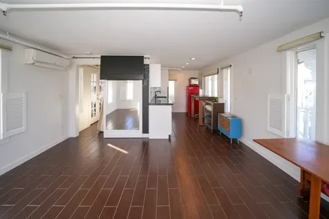 8 Circuit Avenue Extension Oak Bluffs MA 02557