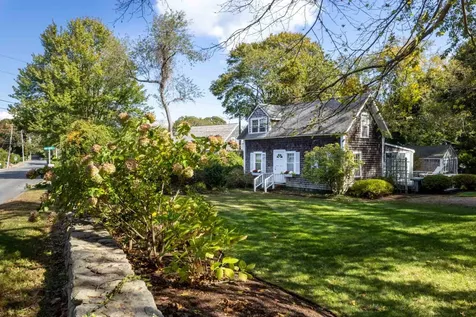 301 Main Street Vineyard Haven MA 02568