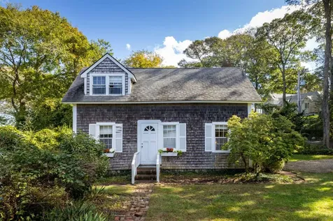 301 Main Street Vineyard Haven MA 02568