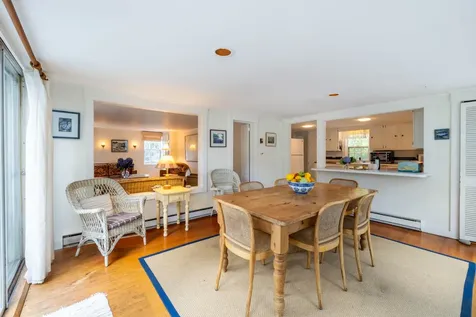 301 Main Street Vineyard Haven MA 02568