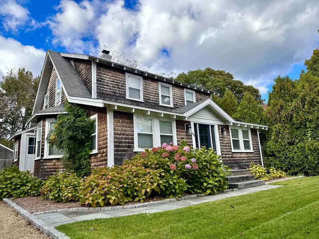 249 State Road Vineyard Haven MA 02568